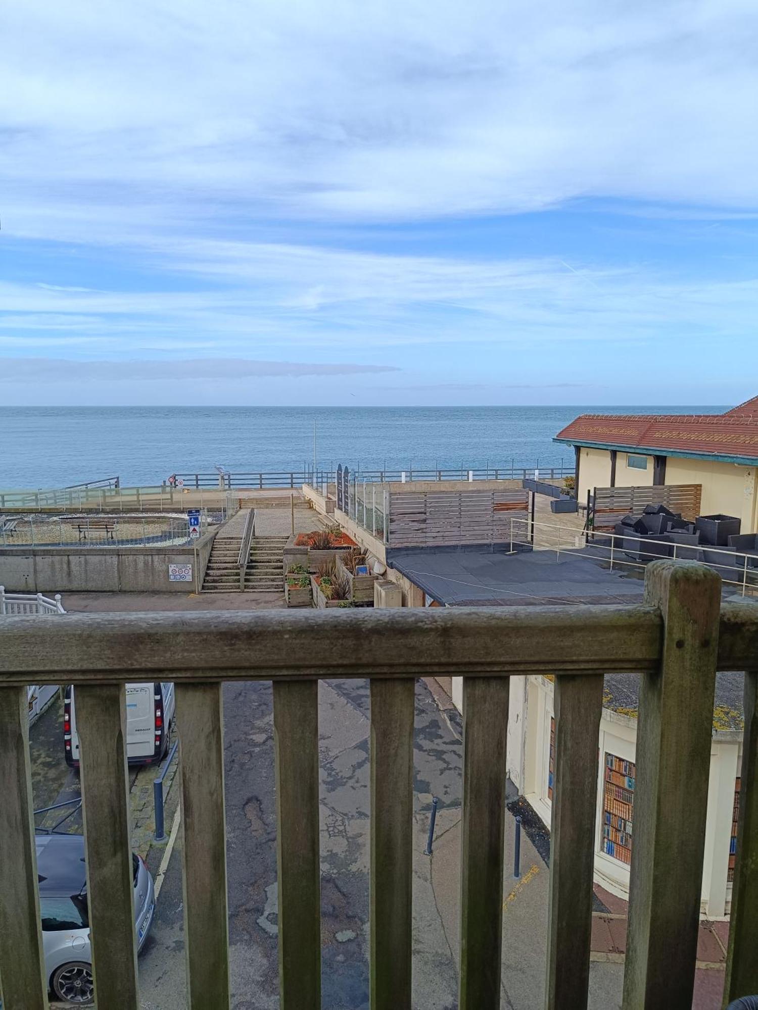 Les Galets Bleus Bed & Breakfast Etretat Luaran gambar
