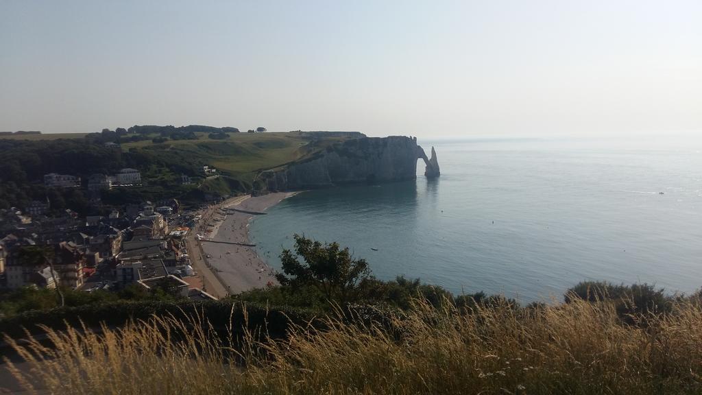 Les Galets Bleus Bed & Breakfast Etretat Luaran gambar