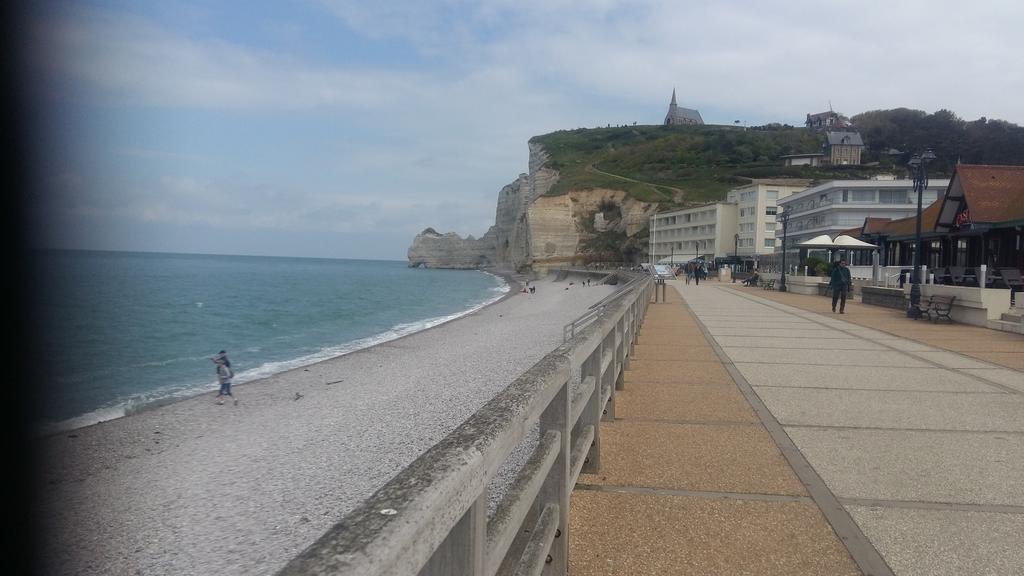 Les Galets Bleus Bed & Breakfast Etretat Luaran gambar
